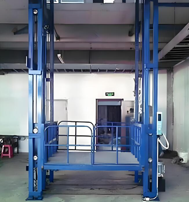 巴东导轨式升降货梯